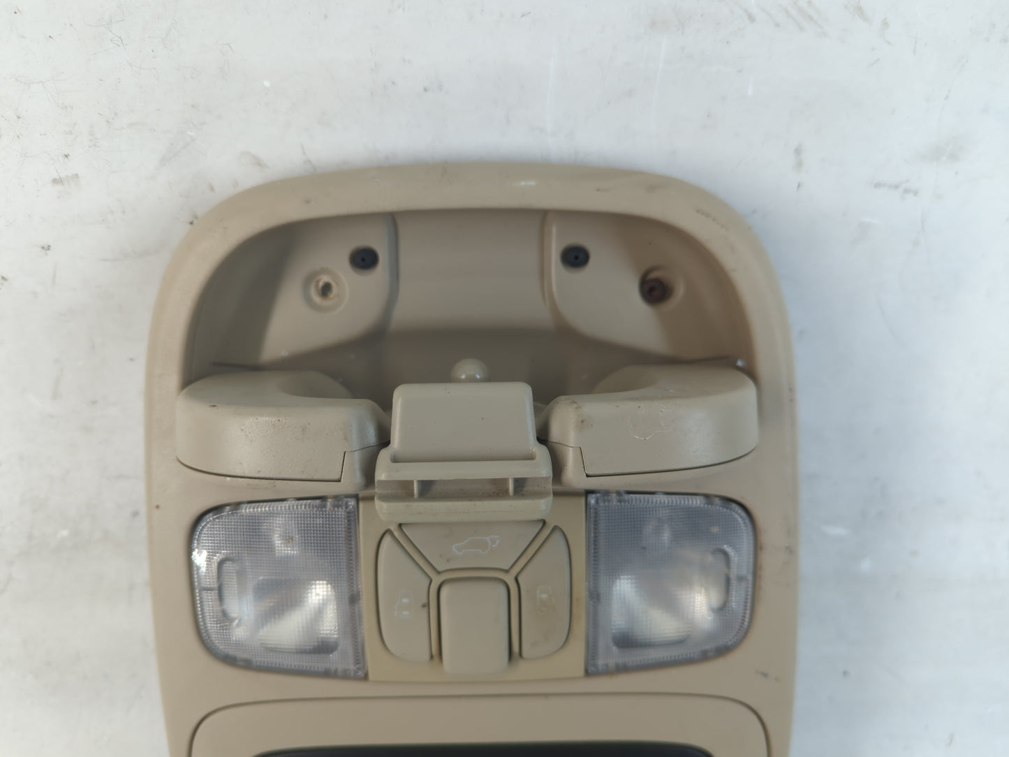 2004 Toyota Sienna Overhead Roof Console Interior Dome Light - Oemusedautoparts1.com