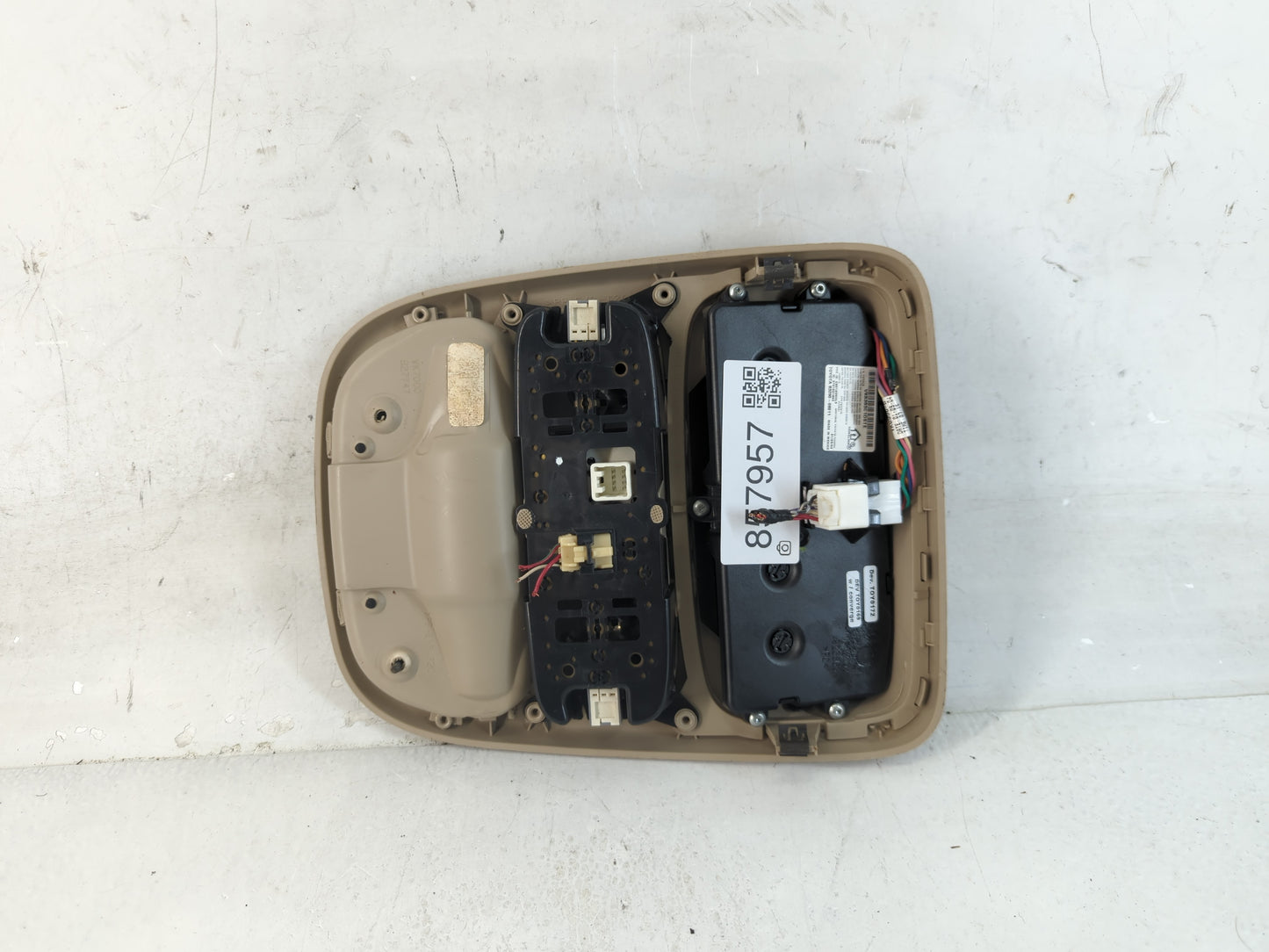2004 Toyota Sienna Overhead Roof Console Interior Dome Light - Oemusedautoparts1.com