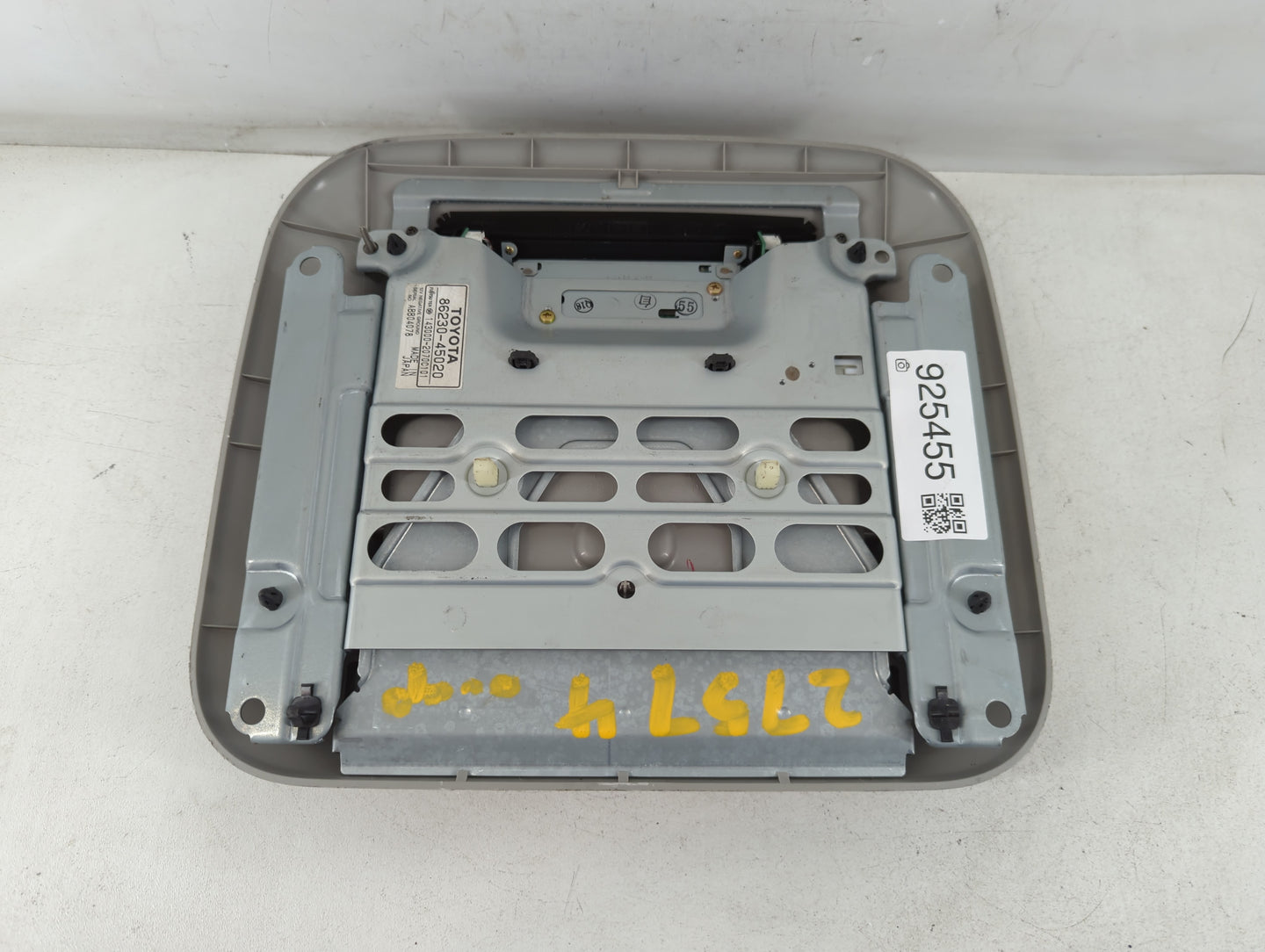 2004 Toyota Sienna Overhead Roof Console - Oemusedautoparts1.com