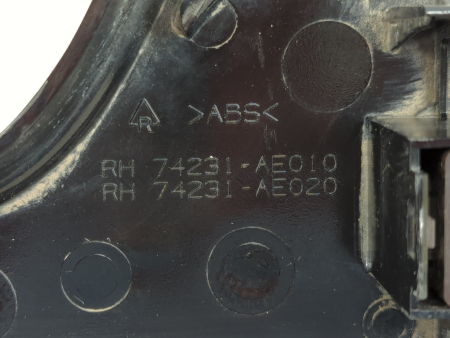 2004 Toyota Sienna POWER WINDOW SWITCH BEZEL - Oemusedautoparts1.com