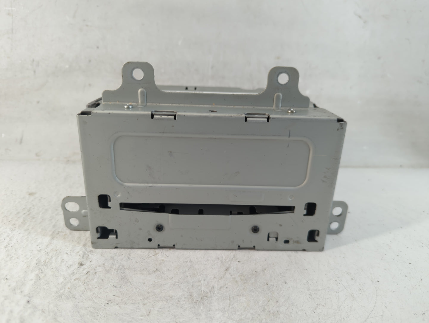 2004-2006 Toyota Solara Radio AM FM Cd Player Receiver Replacement P/N:20983517 Fits Fits 2004 2005 2006 OEM Used Auto Parts