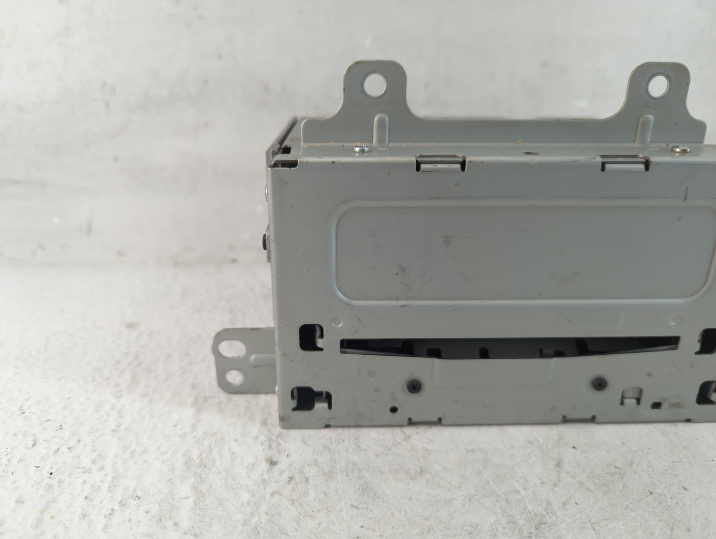 2004-2006 Toyota Solara Radio AM FM Cd Player Receiver Replacement P/N:20983517 Fits Fits 2004 2005 2006 OEM Used Auto Parts