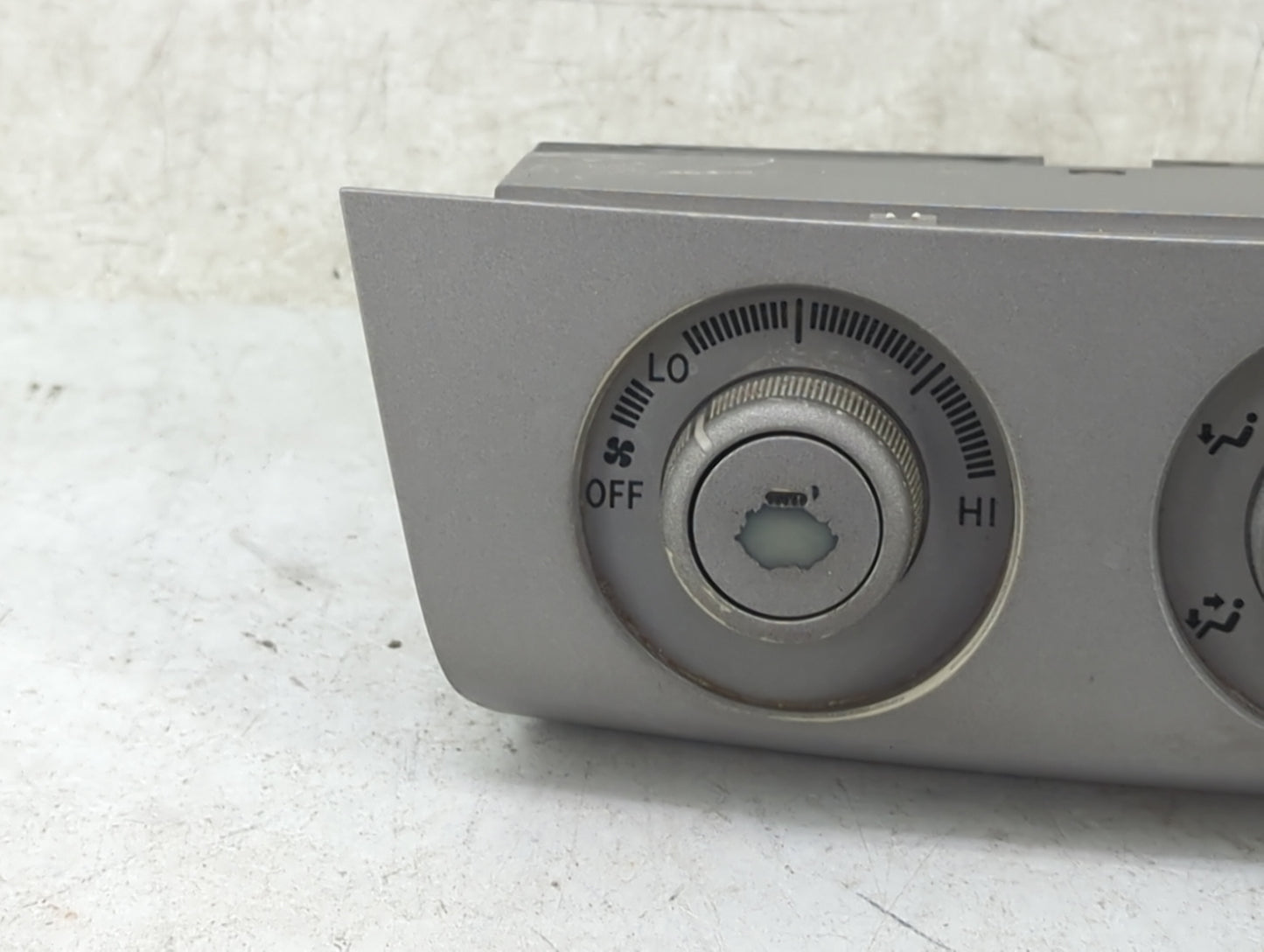 2004-2006 Toyota Solara Climate Control Module Temperature AC/Heater Replacement P/N:55902-AA010 Fits Fits 2004 2005 2006 OE