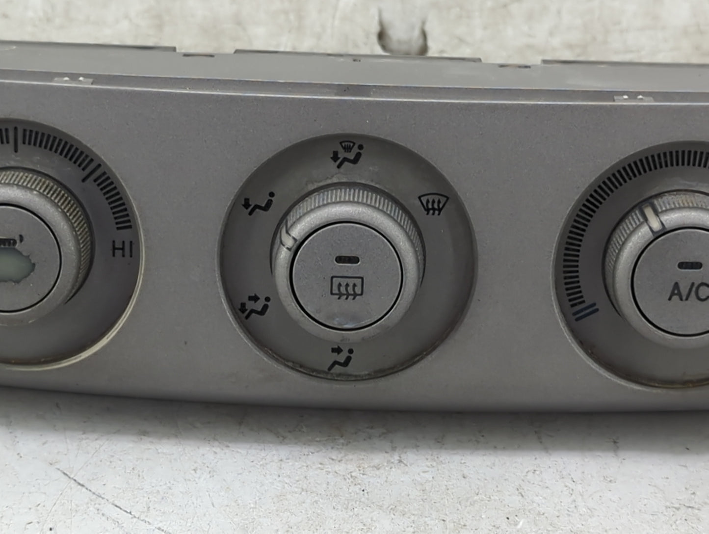 2004-2006 Toyota Solara Climate Control Module Temperature AC/Heater Replacement P/N:55902-AA010 Fits Fits 2004 2005 2006 OE
