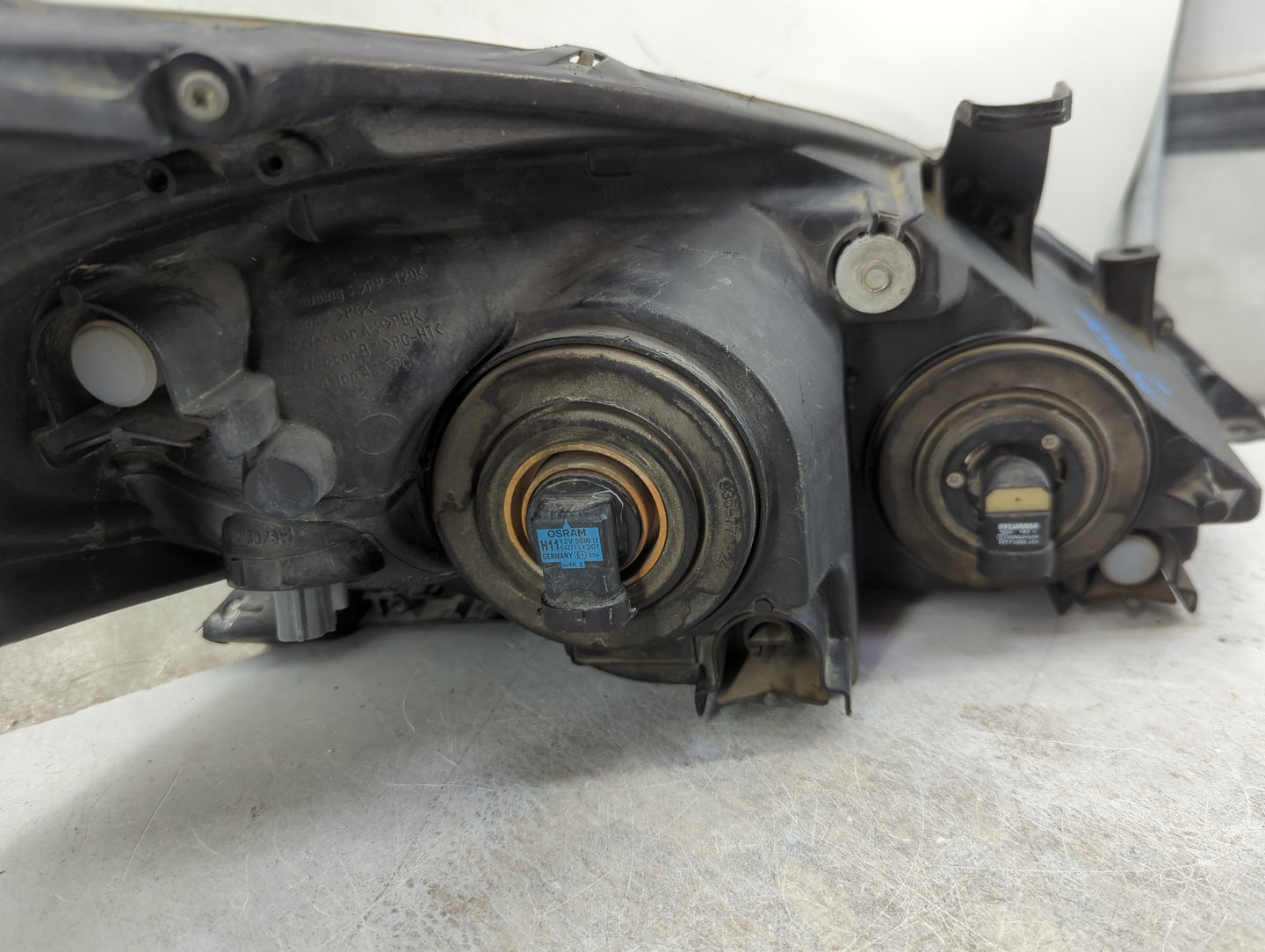2004-2006 Toyota Solara Driver Left Oem Head Light Headlight Lamp 1465588 - Oemusedautoparts1.com