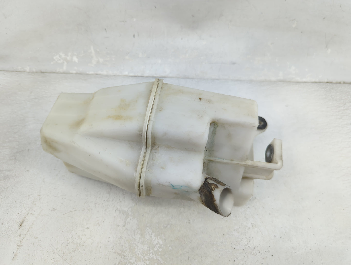 2004-2008 Toyota Solara Windshield Washer Fluid Reservoir Bottle Oem - Oemusedautoparts1.com