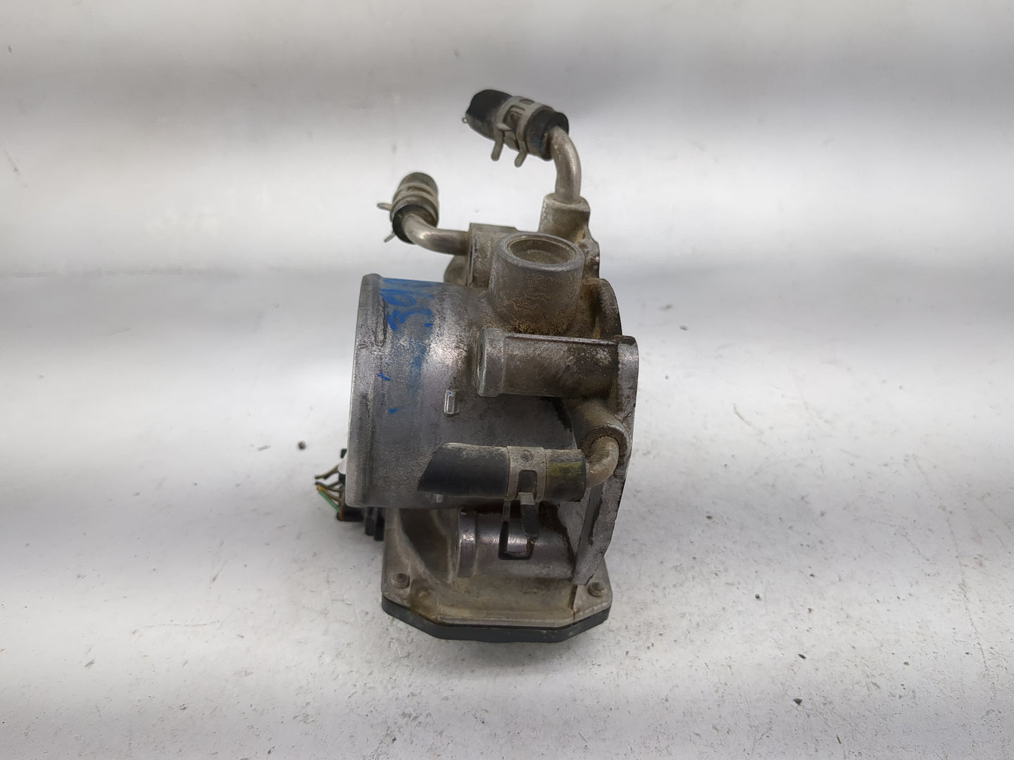2004-2006 Toyota Solara Throttle Body P/N:22030-0H020 Fits Fits 2004 2005 2006 2007 OEM Used Auto Parts - Oemusedautoparts1.
