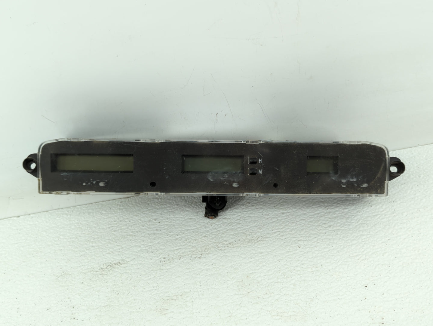 2004 Toyota Solara Digitial Dash Clock P/N:83910-AA031 83910-AA032 Fits OEM Used Auto Parts - Oemusedautoparts1.com
