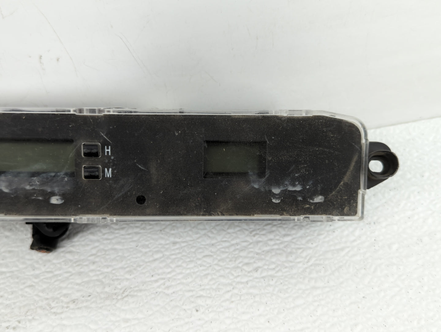 2004 Toyota Solara Digitial Dash Clock P/N:83910-AA031 83910-AA032 Fits OEM Used Auto Parts - Oemusedautoparts1.com
