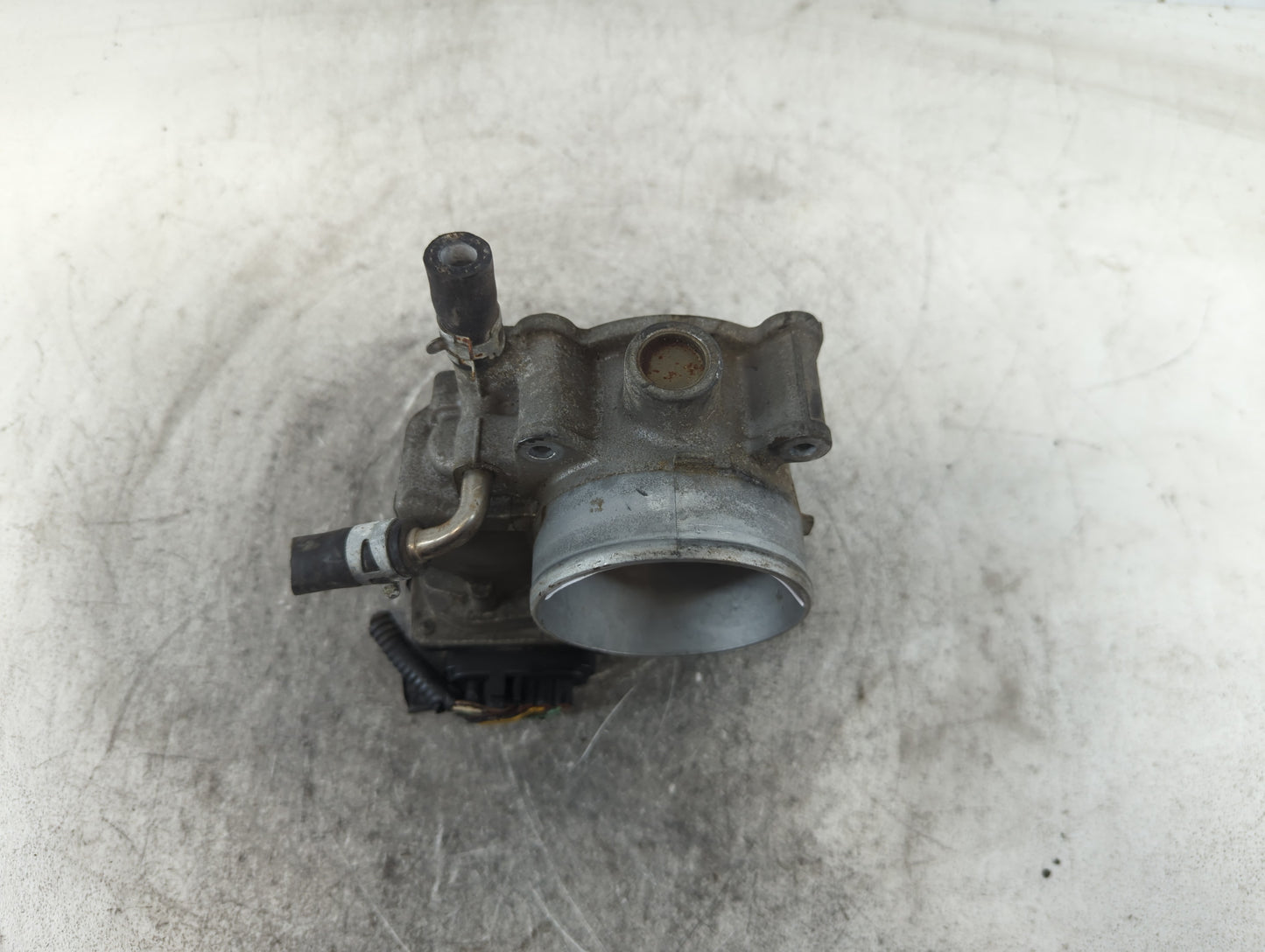 2004-2008 Toyota Solara Throttle Body P/N:22030-0A020 Fits Fits 2003 2004 2005 2006 2007 2008 2009 2010 OEM Used Auto Parts 