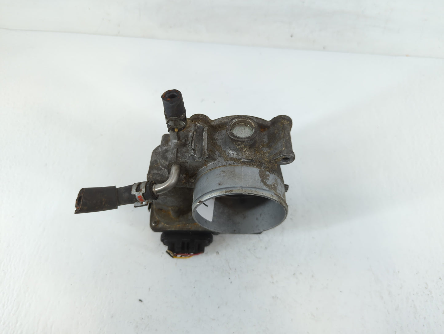 2004-2008 Toyota Solara Throttle Body P/N:22030-20060 Fits Fits 2003 2004 2005 2006 2007 2008 2009 2010 OEM Used Auto Parts 