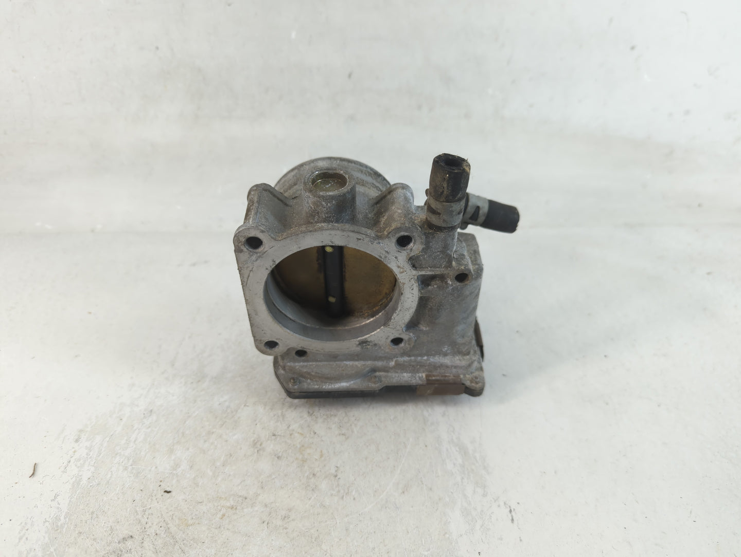 2004-2006 Toyota Solara Throttle Body P/N:22030-0A020 Fits Fits 2004 2005 2006 2007 OEM Used Auto Parts - Oemusedautoparts1.