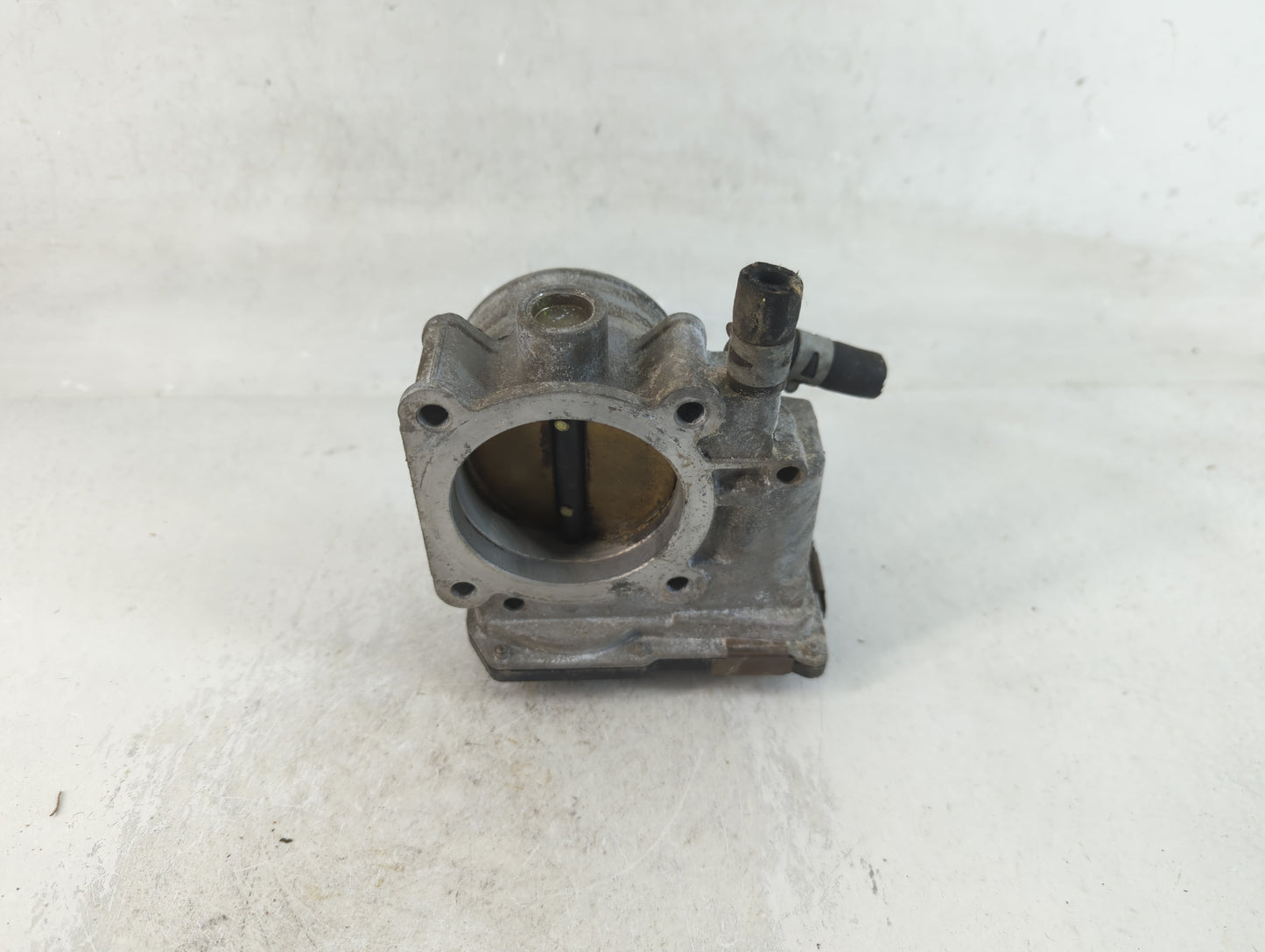 2004-2006 Toyota Solara Throttle Body P/N:22030-0A020 Fits Fits 2004 2005 2006 2007 OEM Used Auto Parts - Oemusedautoparts1.