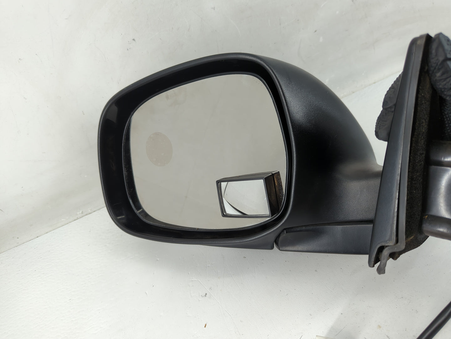 2000-2006 Toyota Tundra Side Mirror Replacement Driver Left View Door Mirror P/N:879400C10000 Fits OEM Used Auto Parts - Oem
