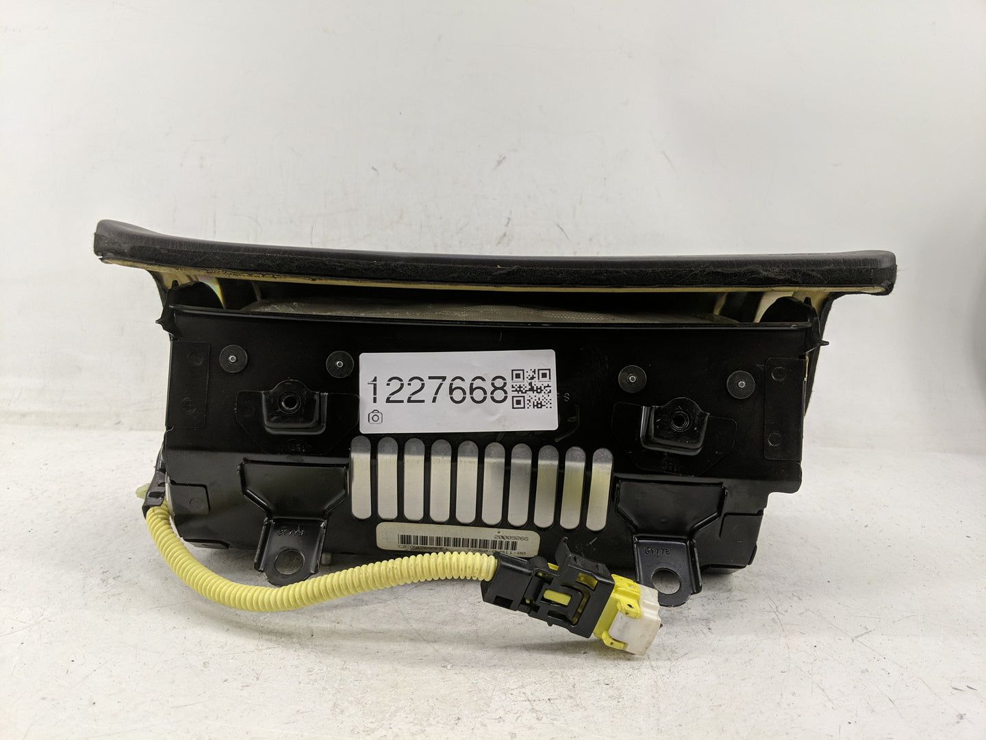 2003-2004 Toyota Tundra Air Bag Passenger Right Dashboard OEM P/N:73960-0W011-00 Fits Fits 2003 2004 OEM Used Auto Parts - O