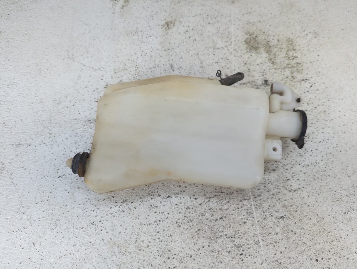 2000-2006 Toyota Tundra Radiator Coolant Overflow Expansion Tank Bottle 1432115 - Oemusedautoparts1.com