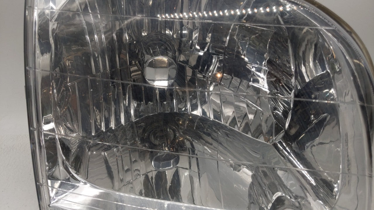 2004 Toyota Tundra Passenger Right Oem Head Light Headlight Lamp - Oemusedautoparts1.com