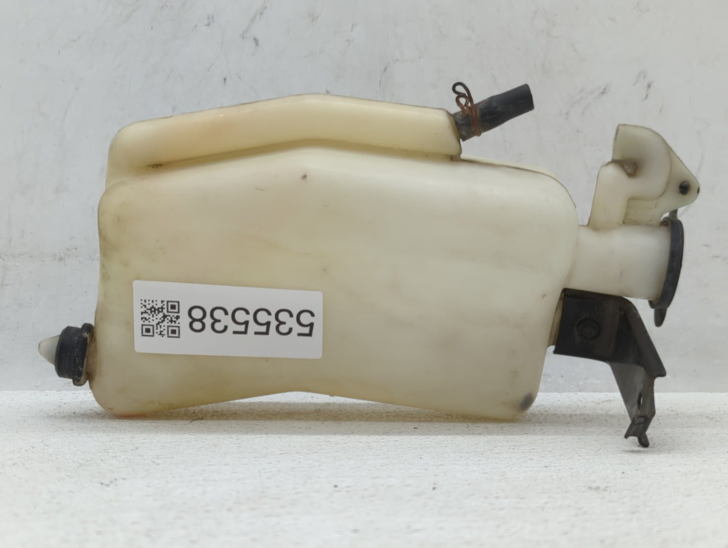2000-2006 Toyota Tundra Radiator Coolant Overflow Expansion Tank Bottle - Oemusedautoparts1.com