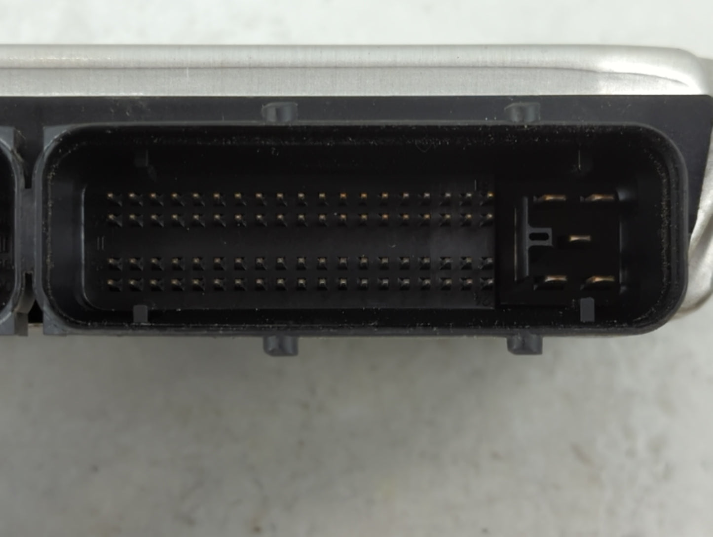 2004 Volkswagen Beetle PCM Engine Control Computer ECU ECM PCU OEM P/N:06A 906 032 MS Fits OEM Used Auto Parts - Oemusedauto