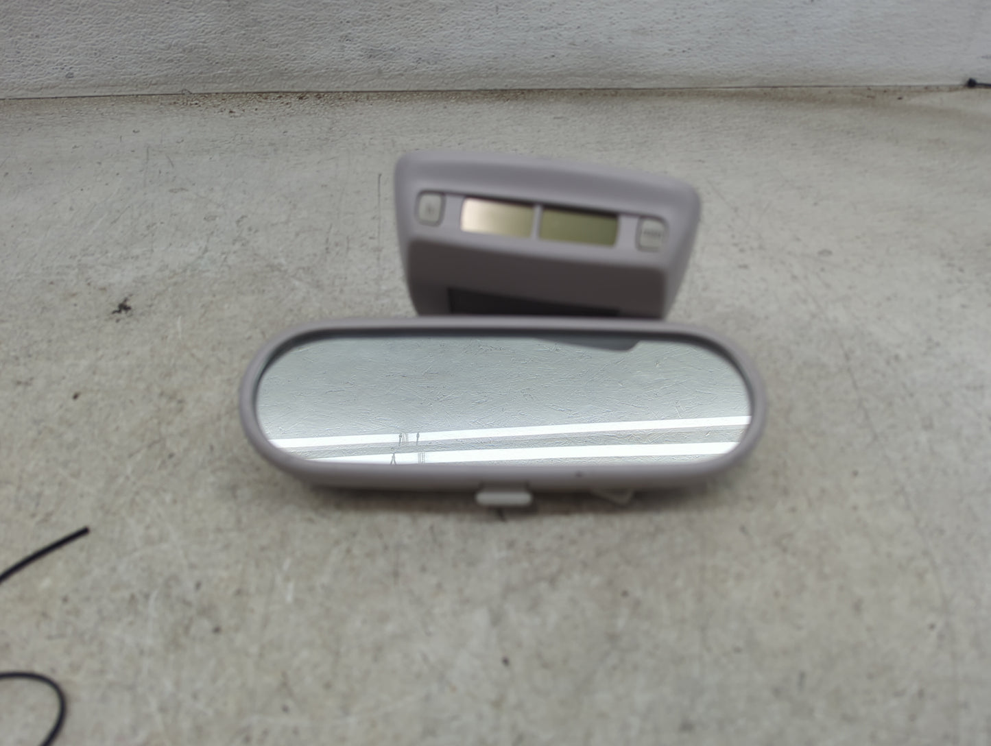 2004 Volkswagen Beetle Interior Rear View Mirror Replacement OEM P/N:1C0857511AC Fits OEM Used Auto Parts - Oemusedautoparts
