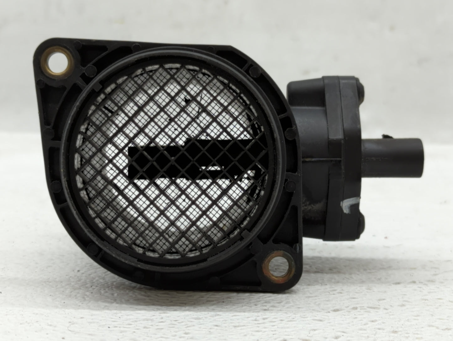 2001-2005 Volkswagen Beetle Mass Air Flow Meter Maf 557191 - Oemusedautoparts1.com