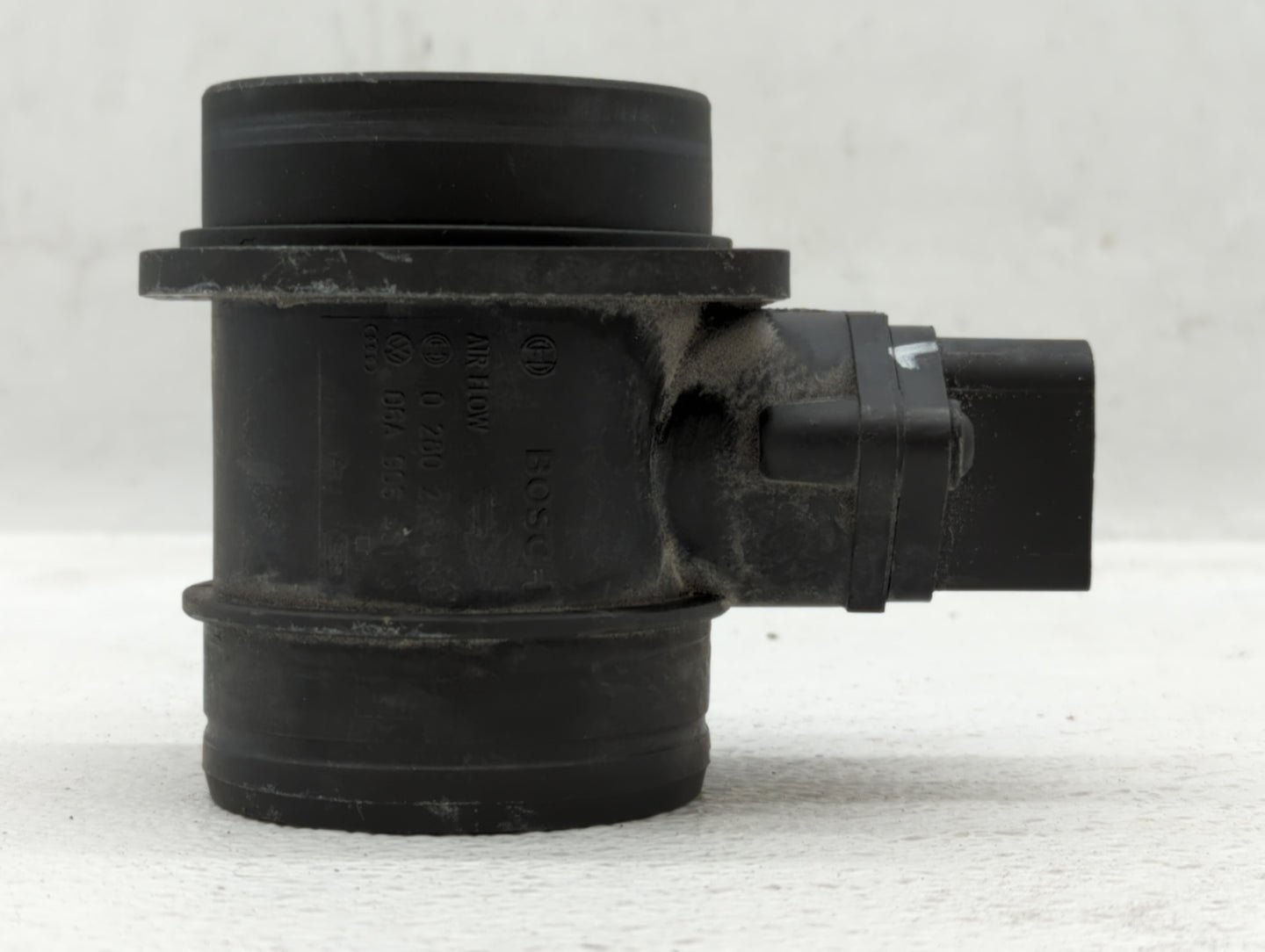 2001-2005 Volkswagen Beetle Mass Air Flow Meter Maf 557191 - Oemusedautoparts1.com
