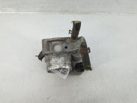 2001-2005 Volkswagen Beetle Throttle Body P/N:06A 133 062S Fits Fits 2000 2001 2002 2003 2004 2005 2006 2007 OEM Used Auto P