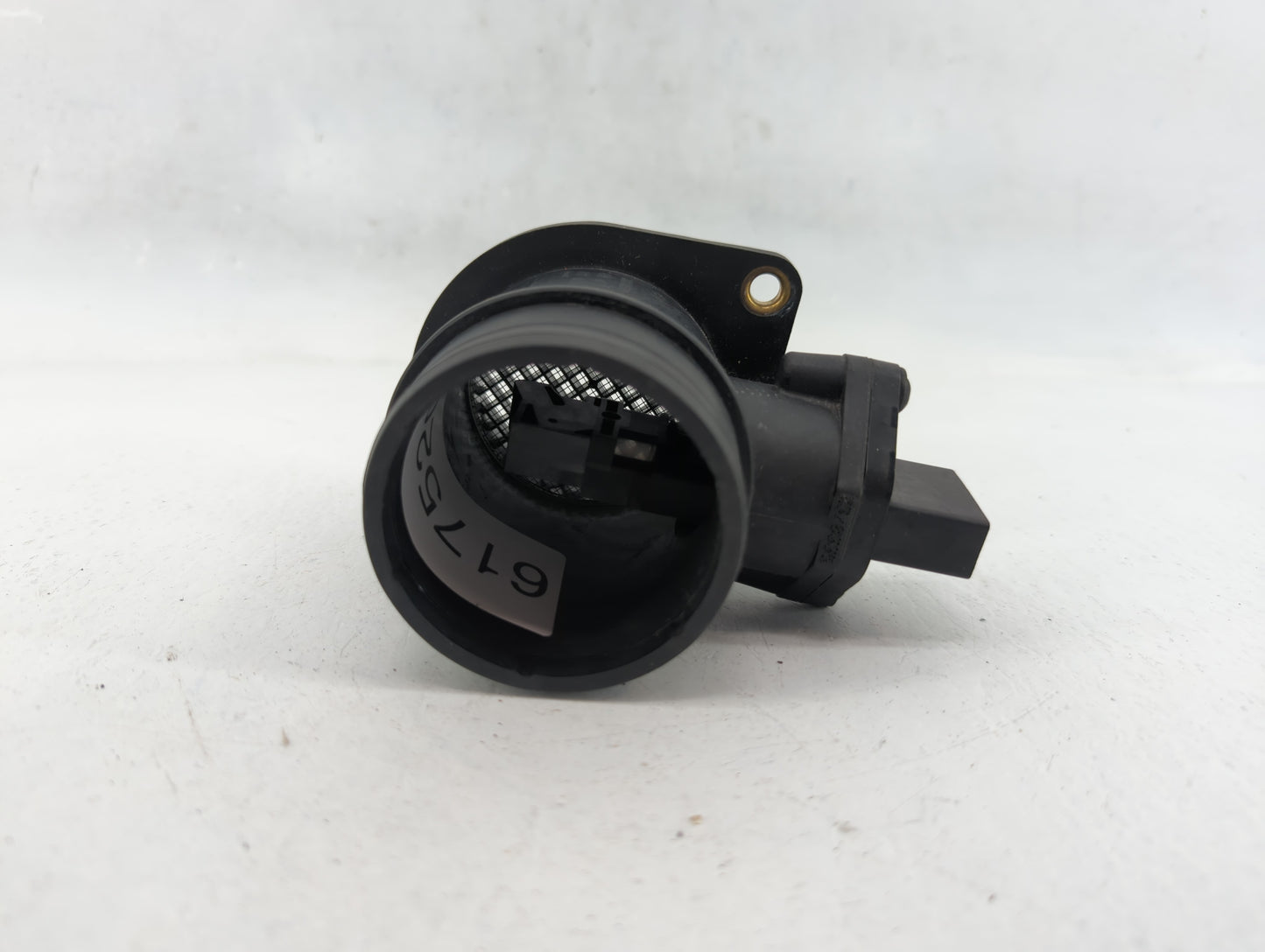 2001-2005 Volkswagen Beetle Mass Air Flow Meter Maf 617520 - Oemusedautoparts1.com