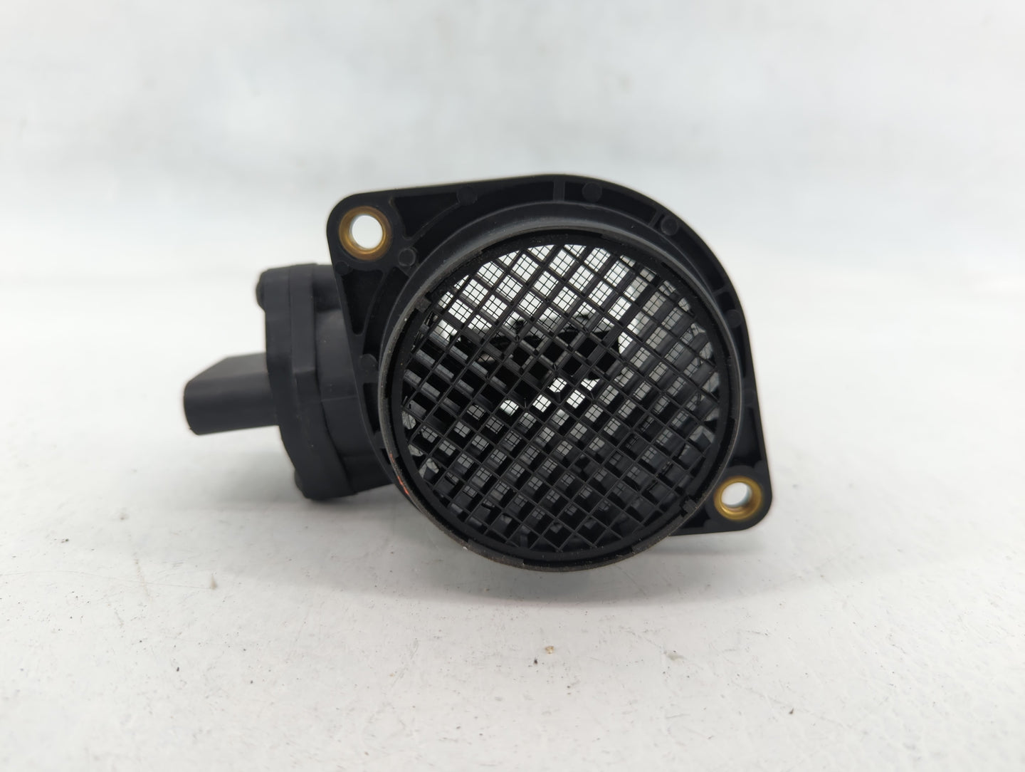2001-2005 Volkswagen Beetle Mass Air Flow Meter Maf 617520 - Oemusedautoparts1.com