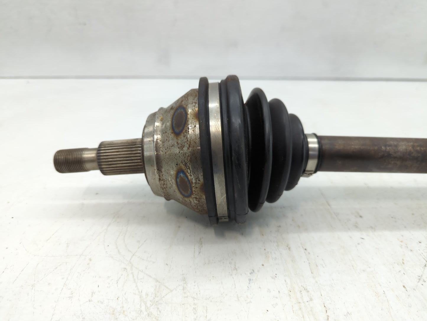 2004 Volkswagen Beetle Axle Shaft Front Passenger Cv C/v - Oemusedautoparts1.com
