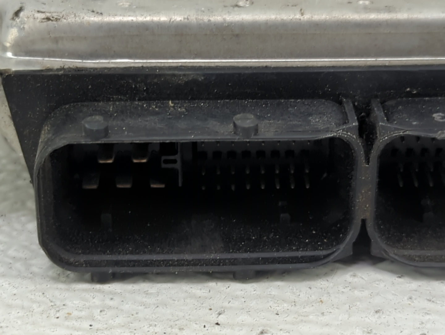 2003-2004 Volkswagen Golf PCM Engine Control Computer ECU ECM PCU OEM P/N:06A906032NA 0261208156 Fits Fits 2003 2004 OEM Use