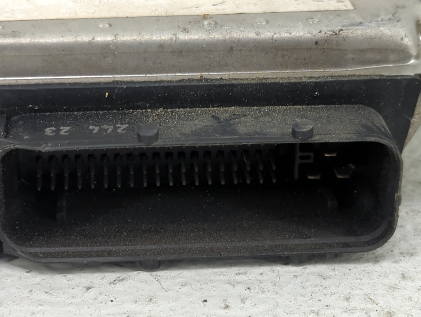 2003-2004 Volkswagen Golf PCM Engine Control Computer ECU ECM PCU OEM P/N:06A906032NA 0261208156 Fits Fits 2003 2004 OEM Use
