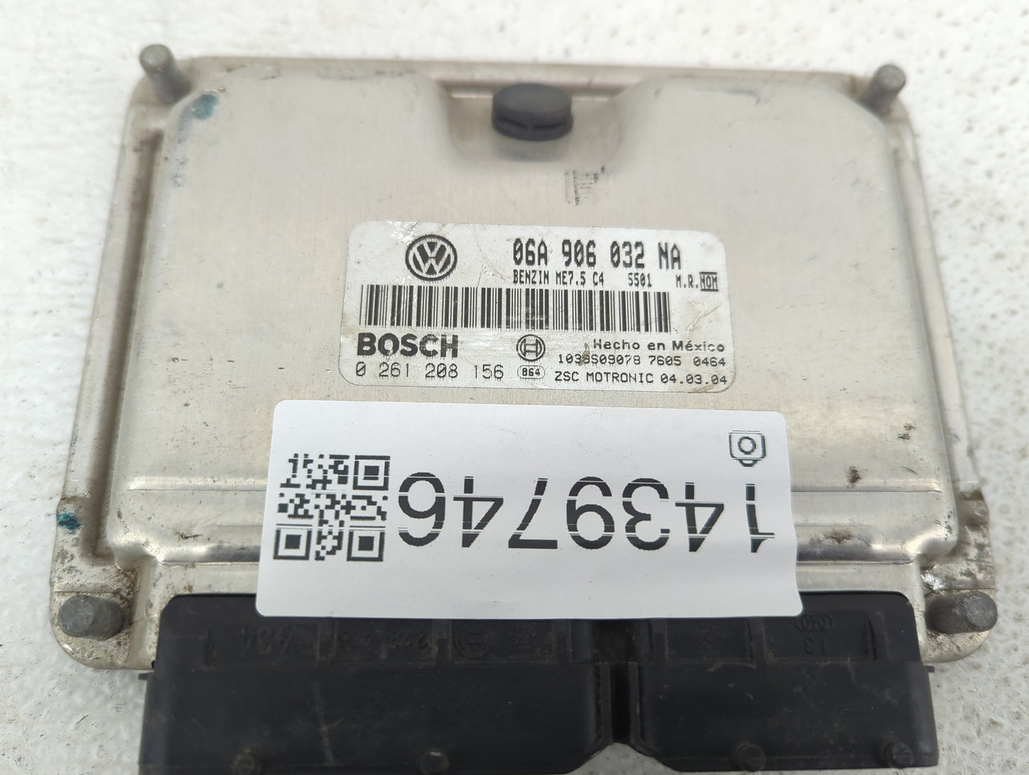 2003-2004 Volkswagen Golf PCM Engine Control Computer ECU ECM PCU OEM P/N:06A906032NA 0261208156 Fits Fits 2003 2004 OEM Use