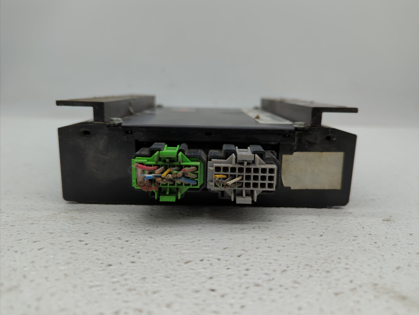 2000-2007 Volkswagen Golf Am Fm Cd Player Radio Receiver - Oemusedautoparts1.com