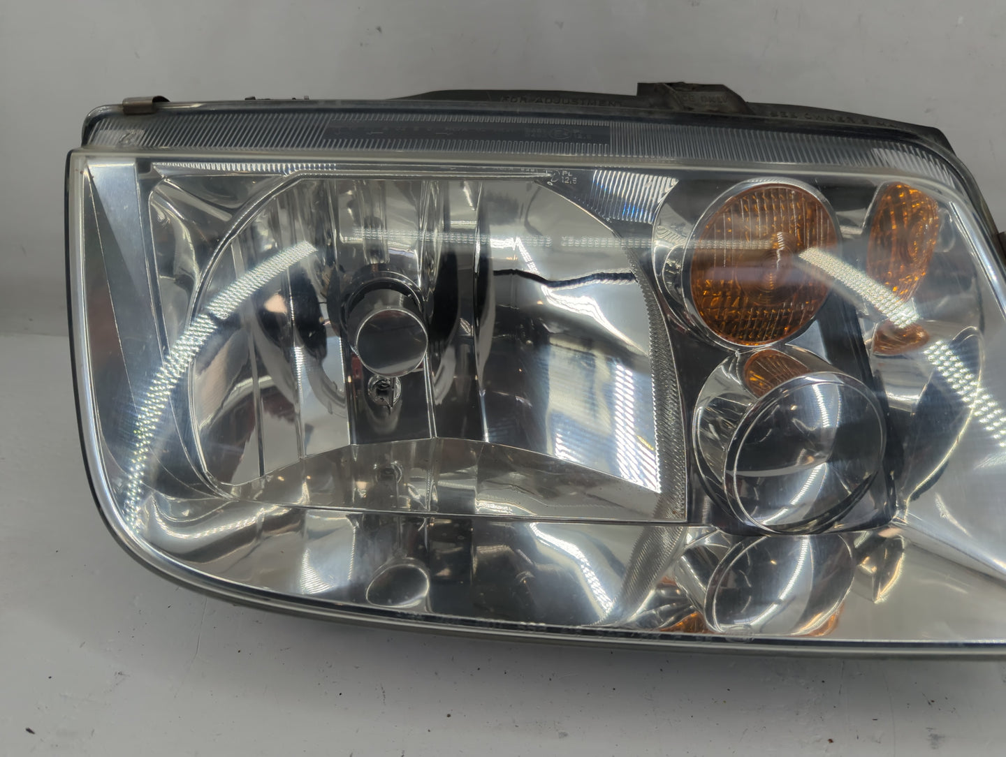 2002-2006 Volkswagen Jetta Passenger Right Oem Head Light Headlight Lamp - Oemusedautoparts1.com
