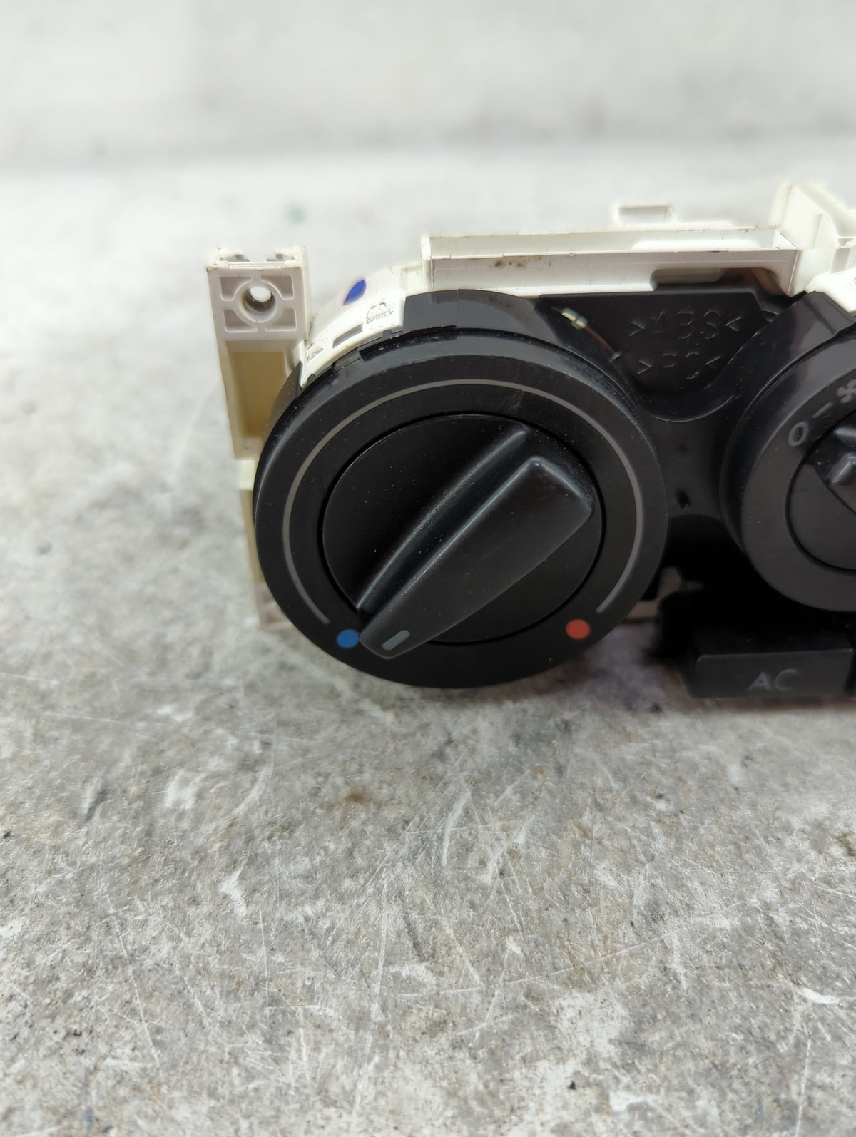 1999-2011 Volkswagen Jetta Climate Control Module Temperature AC/Heater Replacement P/N:1J0 820 045 F Fits OEM Used Auto Par