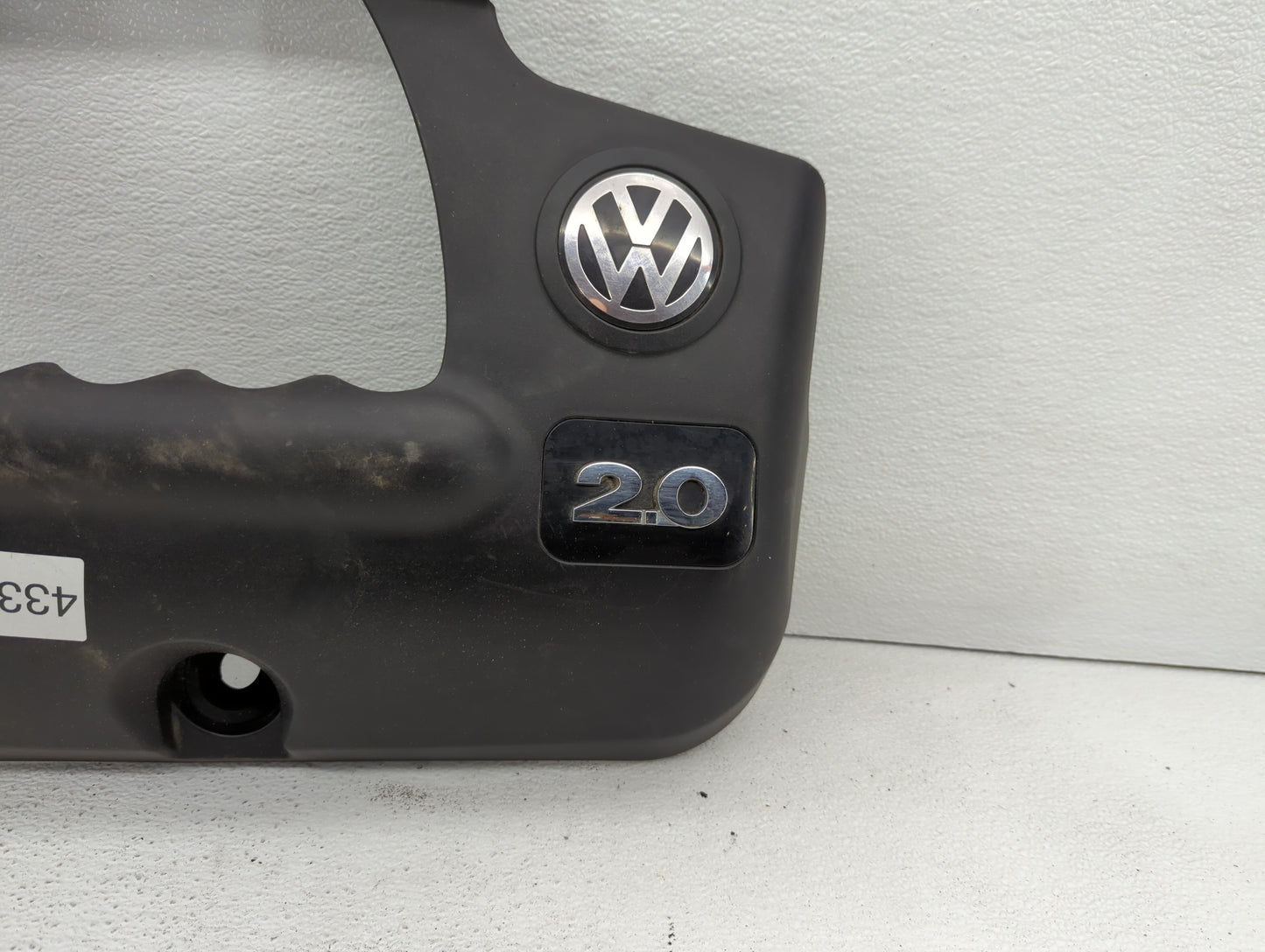2004 Volkswagen Jetta Engine Cover - Oemusedautoparts1.com
