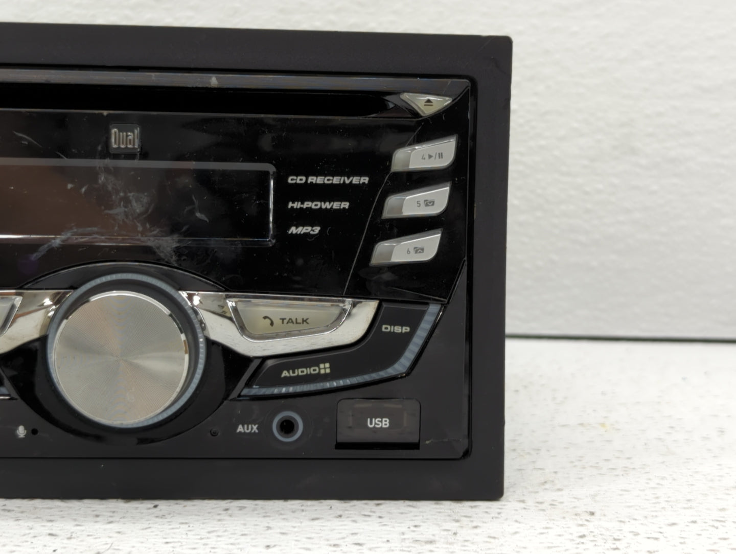 2004 Volkswagen Jetta Am Fm Cd Player Radio Receiver - Oemusedautoparts1.com