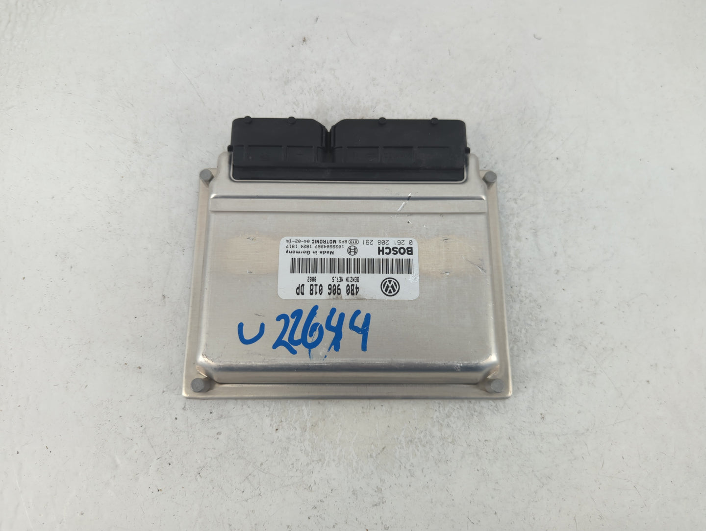 2004-2005 Volkswagen Passat PCM Engine Control Computer ECU ECM PCU OEM P/N:4B0 906 018 DP Fits Fits 2004 2005 OEM Used Auto