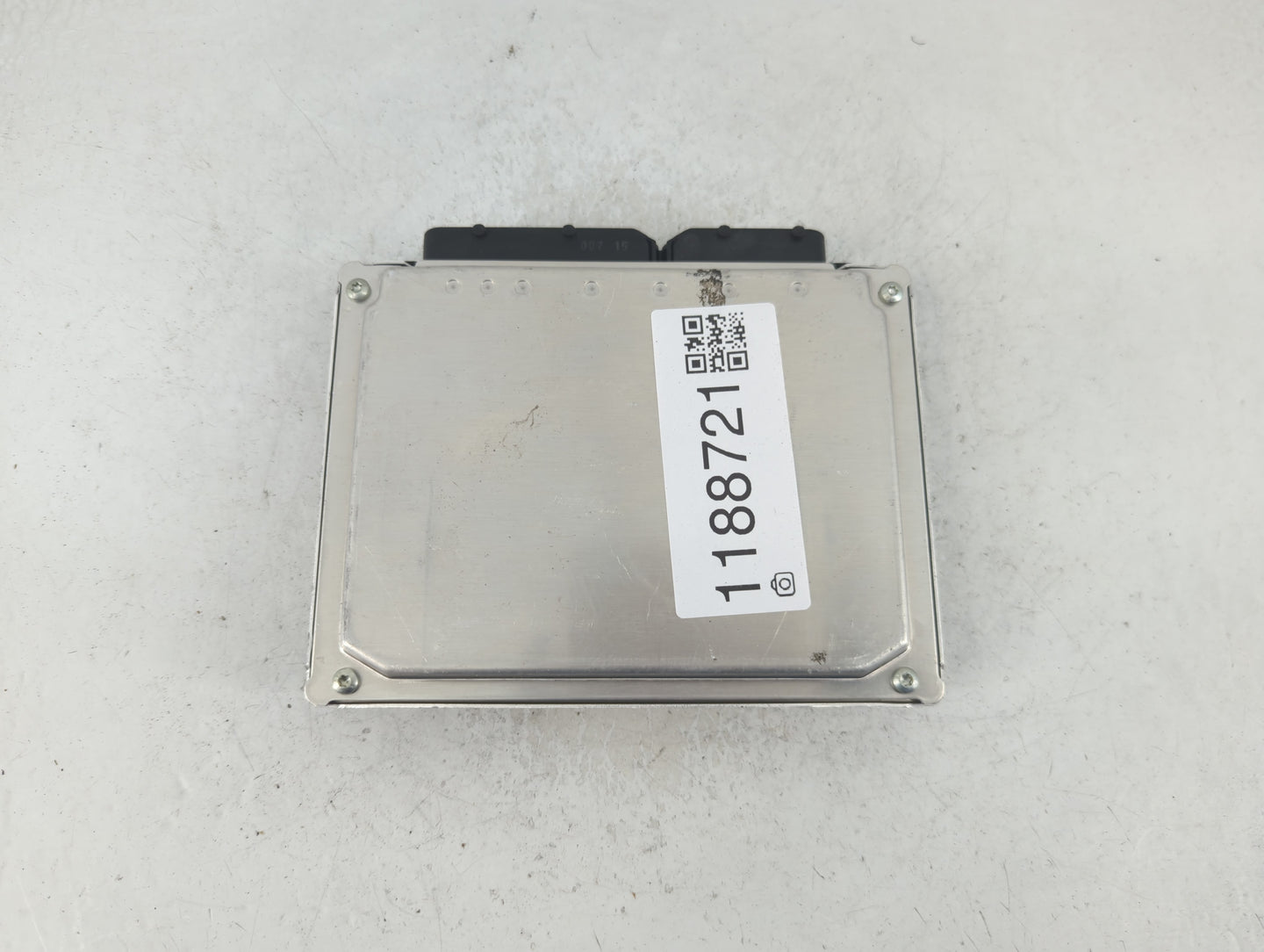 2004-2005 Volkswagen Passat PCM Engine Control Computer ECU ECM PCU OEM P/N:4B0 906 018 DP Fits Fits 2004 2005 OEM Used Auto