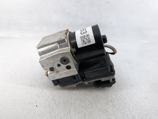 2004 Volkswagen Rabbit ABS Pump Control Module Replacement P/N:P52121407AB Fits OEM Used Auto Parts - Oemusedautoparts1.com