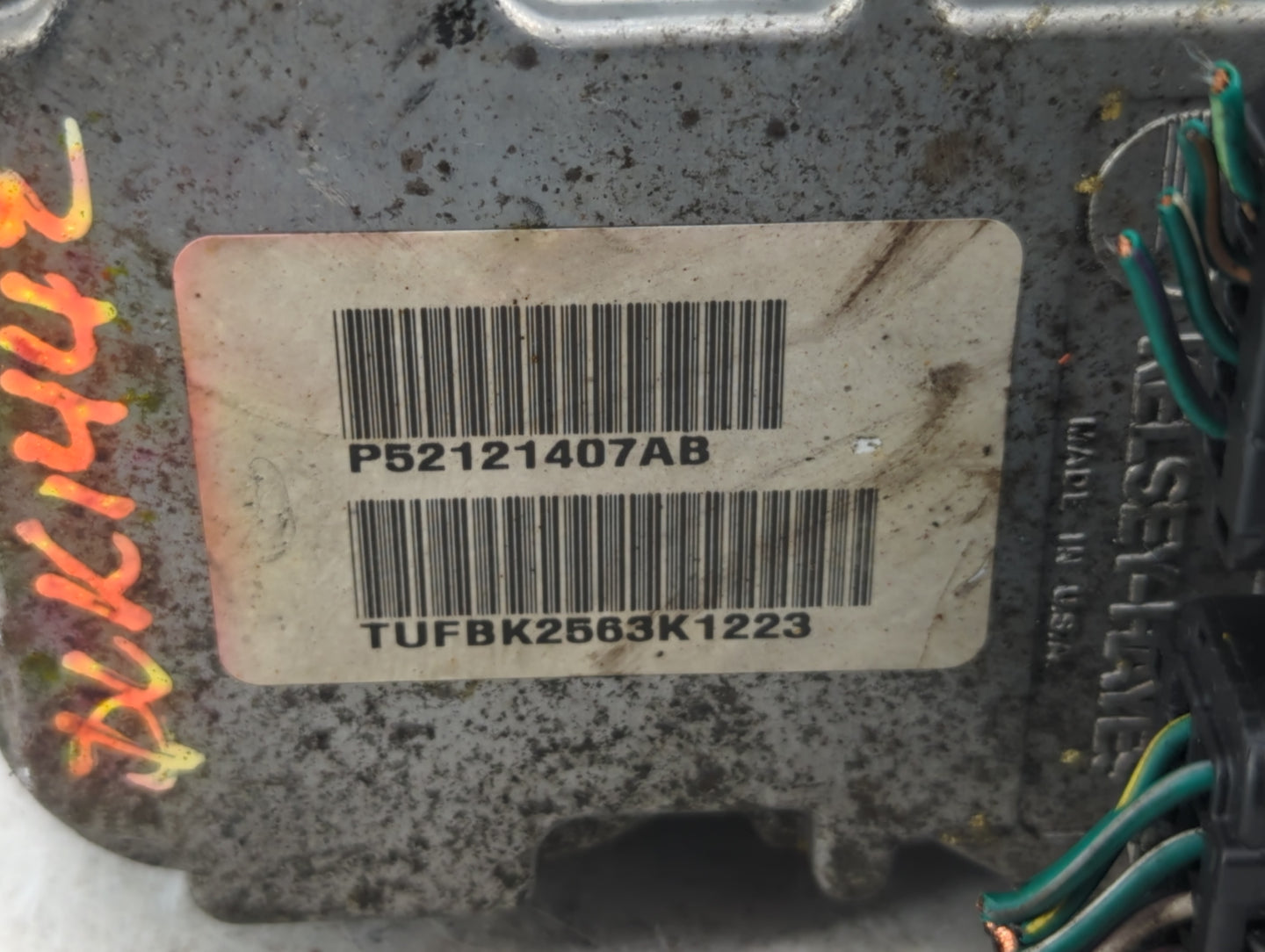 2004 Volkswagen Rabbit ABS Pump Control Module Replacement P/N:P52121407AB Fits OEM Used Auto Parts - Oemusedautoparts1.com