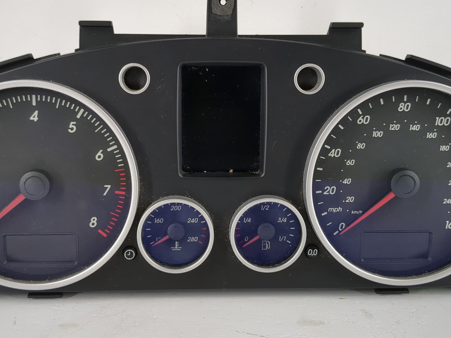 2004 Volkswagen Touareg Instrument Cluster Speedometer Gauges P/N:6 033 ED0 097 Fits OEM Used Auto Parts - Oemusedautoparts1