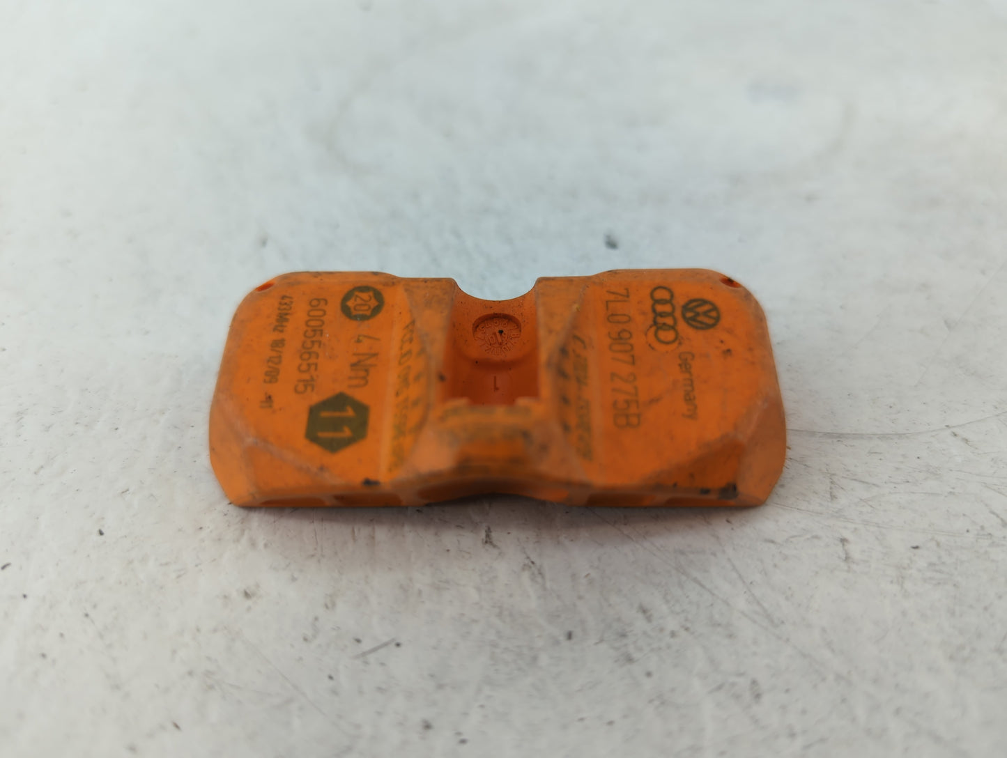 2004 Volkswagen Touareg Tire Pressure Monitoring System Sensor Tpms - Oemusedautoparts1.com