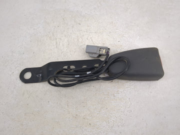 2000-2004 Volvo C70 Passenger Front Seatbelt Buckle - Oemusedautoparts1.com