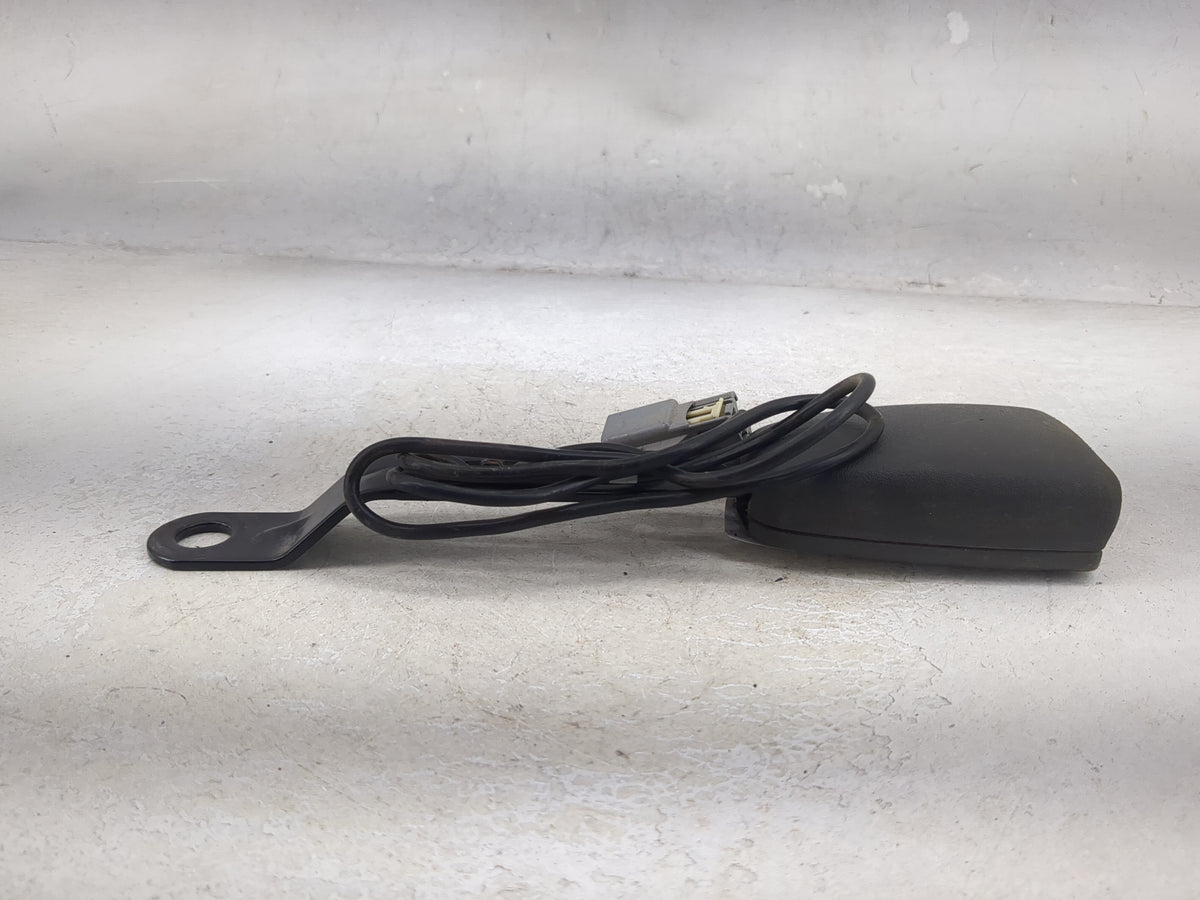 2000-2004 Volvo C70 Passenger Front Seatbelt Buckle - Oemusedautoparts1.com