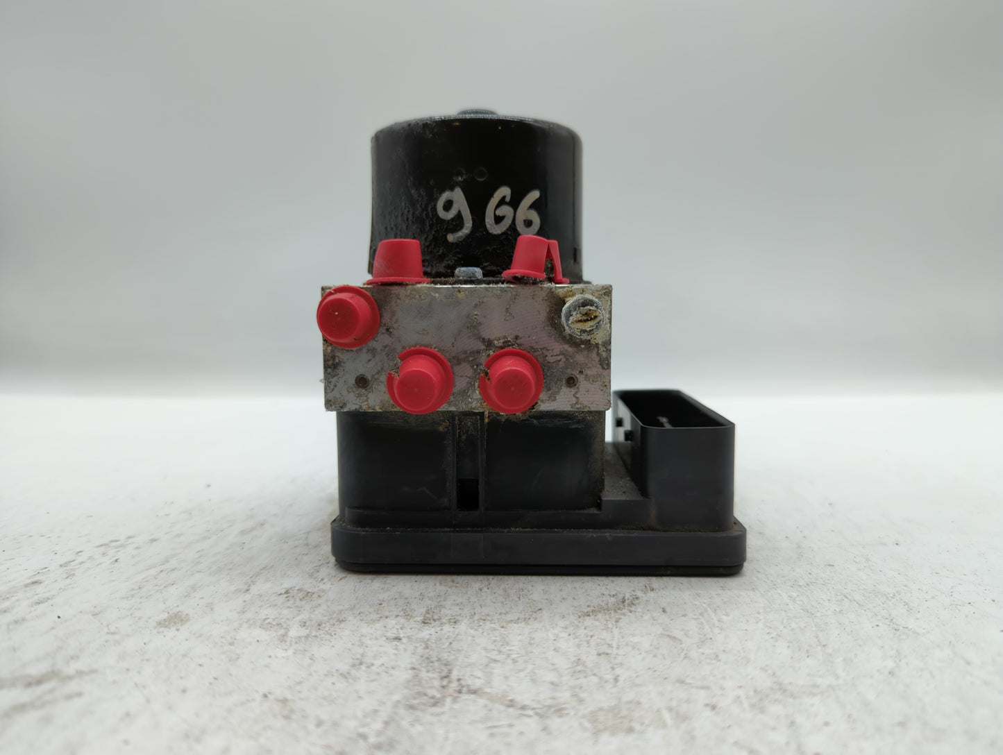 2004 Volvo S40 ABS Pump Control Module Replacement P/N:4N51-2C285-AC Fits OEM Used Auto Parts - Oemusedautoparts1.com