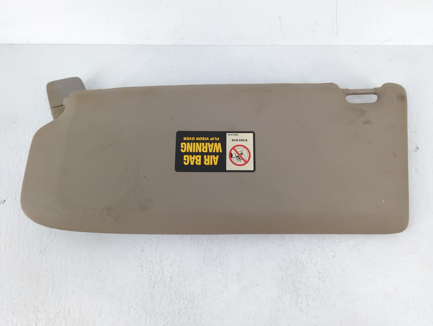 2004-2006 Volvo S40 Sun Visor Shade Replacement Passenger Right Mirror Fits Fits 2004 2005 2006 OEM Used Auto Parts - Oemuse