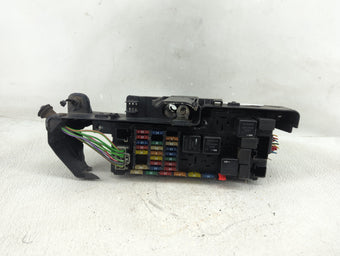 compare product 2004 Volvo S60 Fusebox Fuse Box Panel Relay Module P/N:518829007 8678449-PETP2X, 9494210 Fits OEM Used Auto Parts