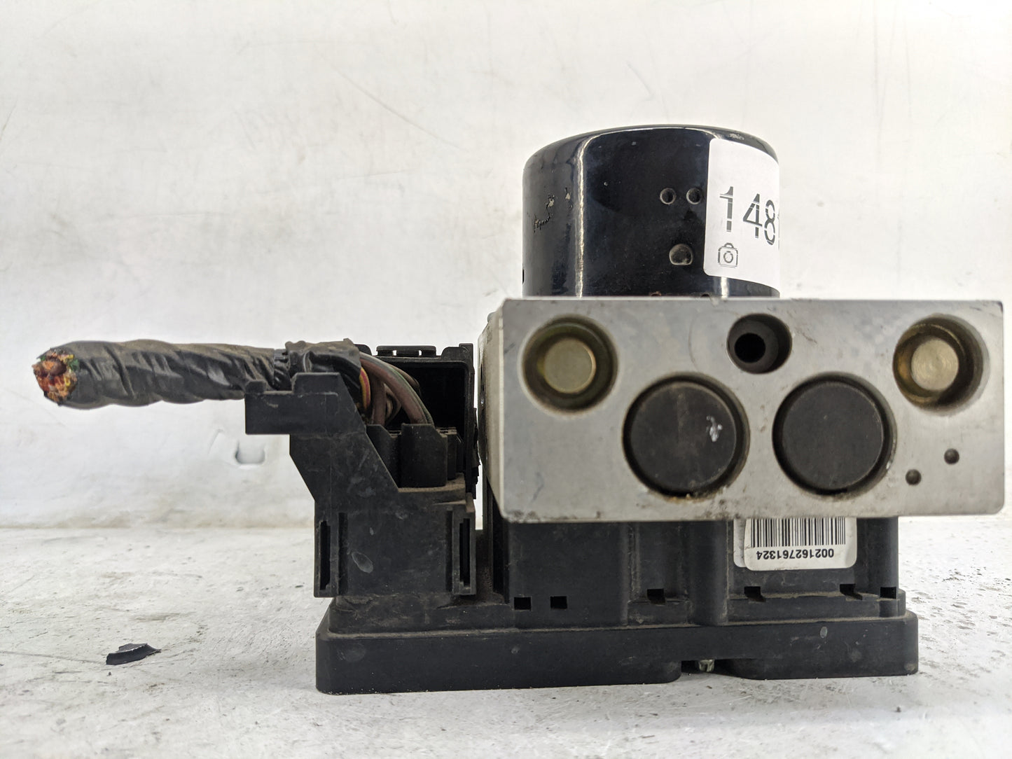 2004 Volvo S60 ABS Pump Control Module Replacement P/N:P08671223 8671224 Fits OEM Used Auto Parts - Oemusedautoparts1.com